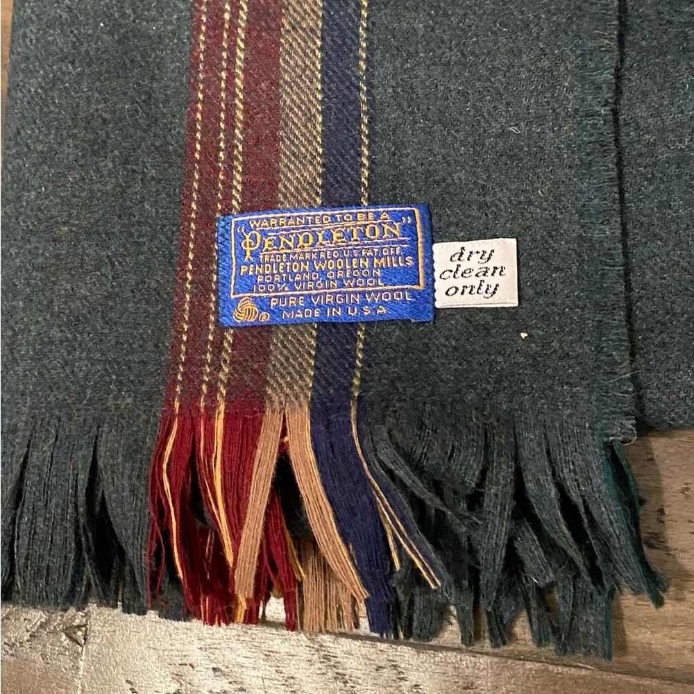 Pendleton 100% Pure Virgin Wool Green Burgundy Gold Stripe Scarf USA unisex